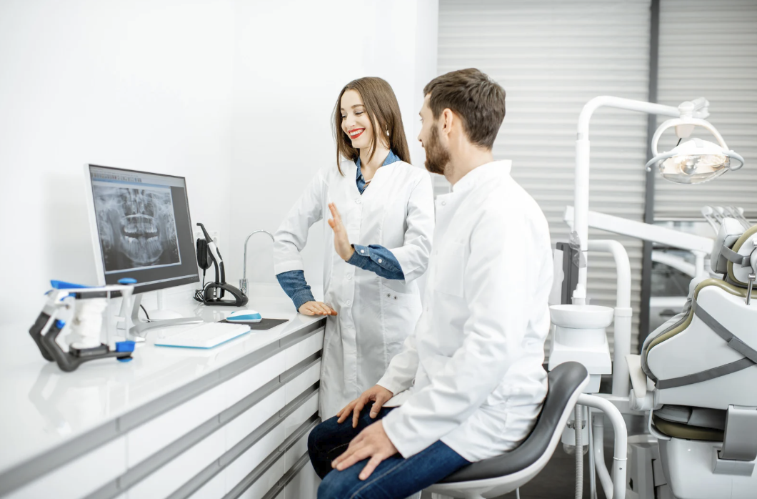 Consulta dental representando cobertura dental y visión
